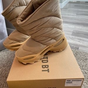 YEEZY INSULATED BOOT “khaki”